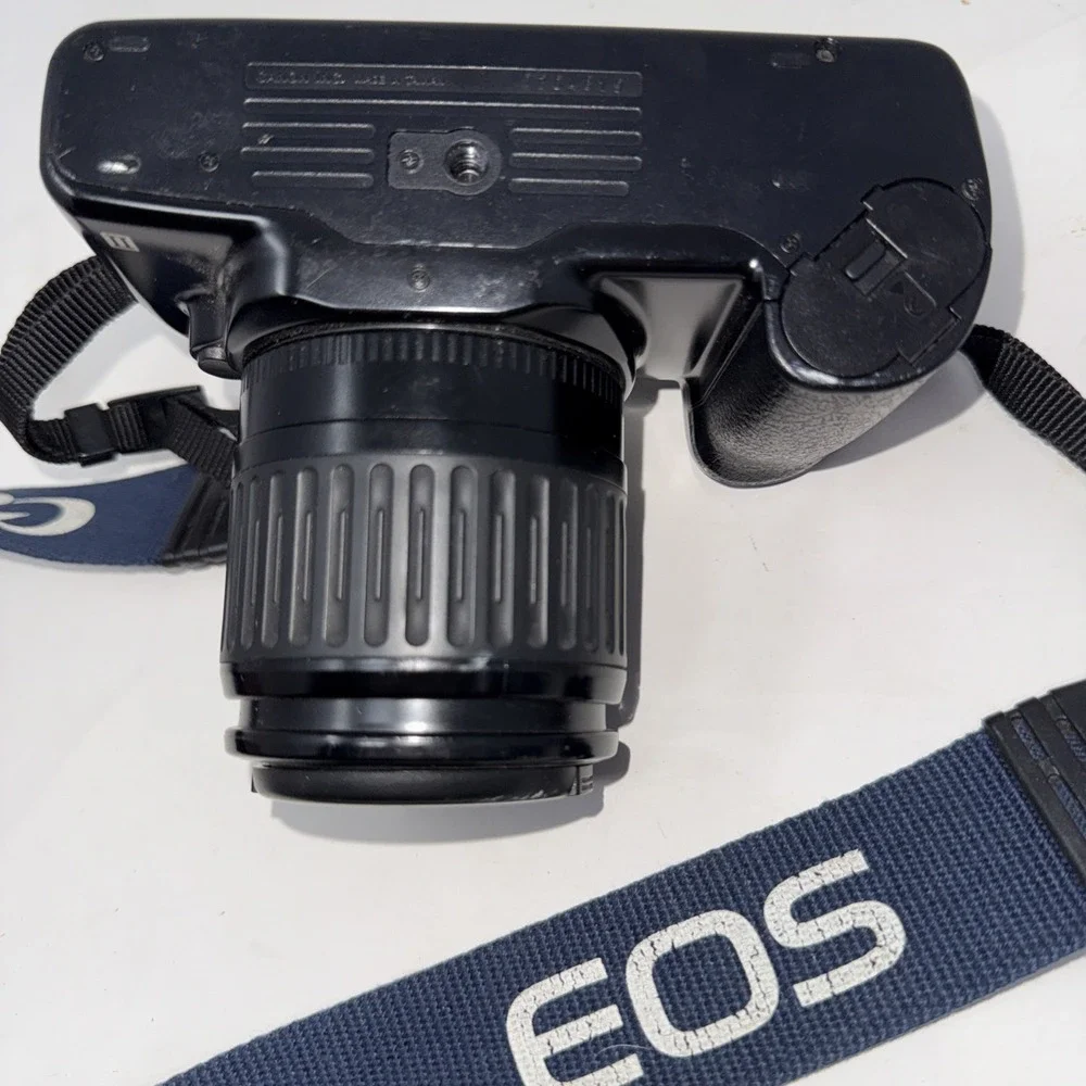 Canon EOS Rebel 35mm Film SLR Camera 35-80mm Zoom Lens Works Needs Battery